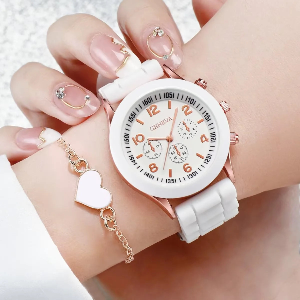 TaraStore🅣🅢 4pcs/set Womens Watches Fashion Analog Quartz Silicone Band Classic Ladies Calendar Wrist Watches for Women along with Heart Jewelry Set
